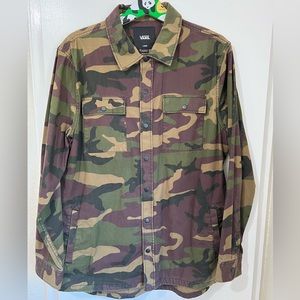 VANS CAMO BUTTON UP JACKET MENS SIZE LARGE